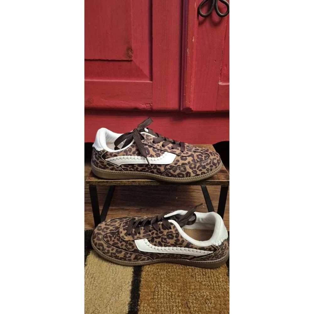 New Maurices 8.5 M SuperCush Demi Leopard Lace Up Sneakers Animal Print